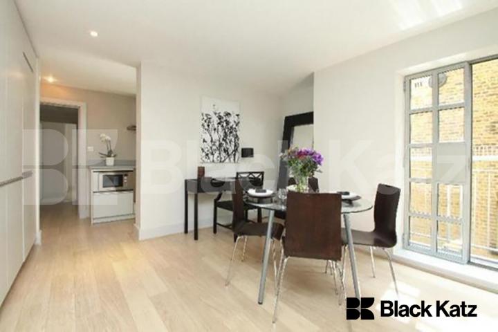  Boasting size, quality & location Bombay Court  St.Marychurch Street , Rotherhithe Village